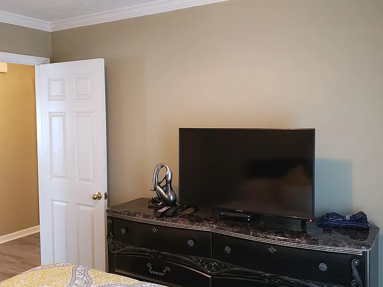 1113 Stafford Dr — Photo 29