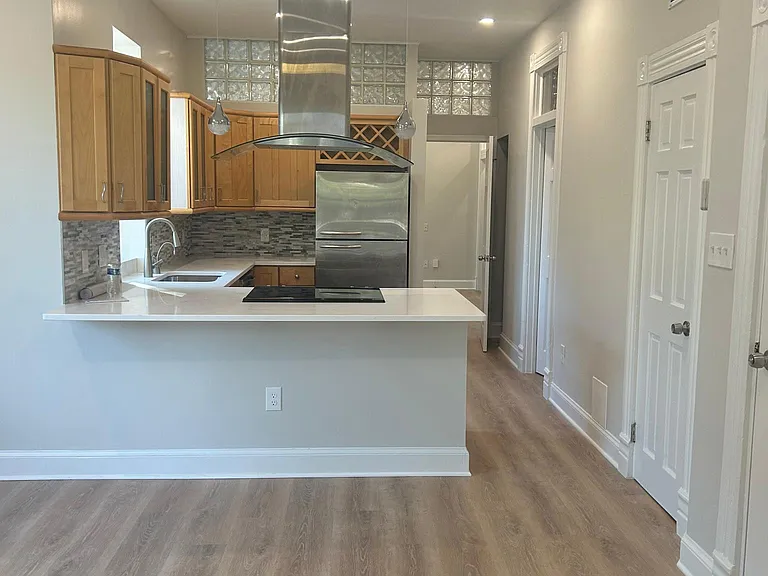 1447 E Capitol St SE #1 — Photo 2