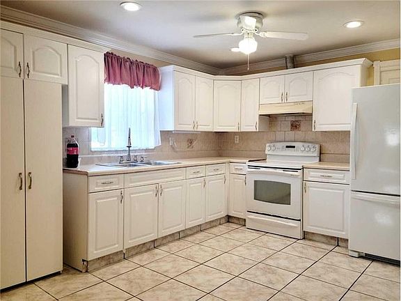 4th image of 4430 Purdy Ln