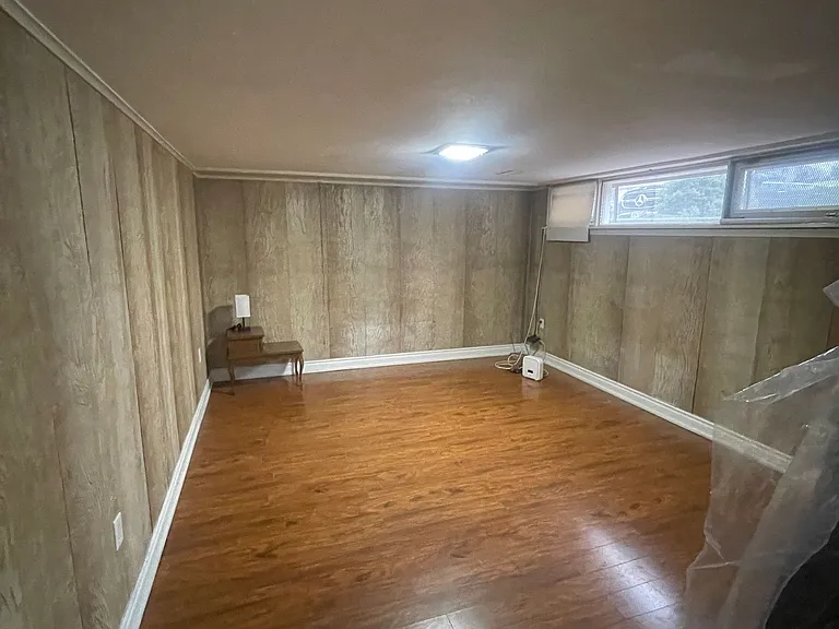 52 Beacham Cres #BASEMENT — Photo 7