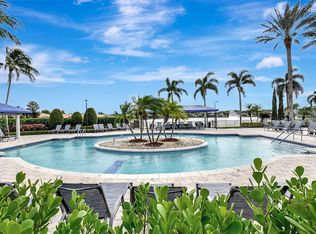 8070 Bellafiore Way, Boynton Beach, FL 33472