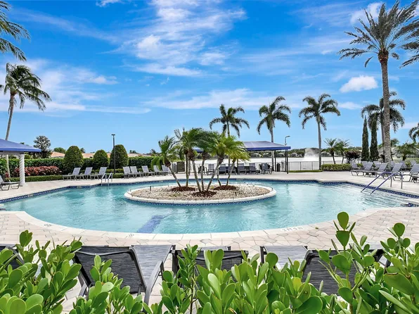 8070 Bellafiore Way, Boynton Beach, FL 33472