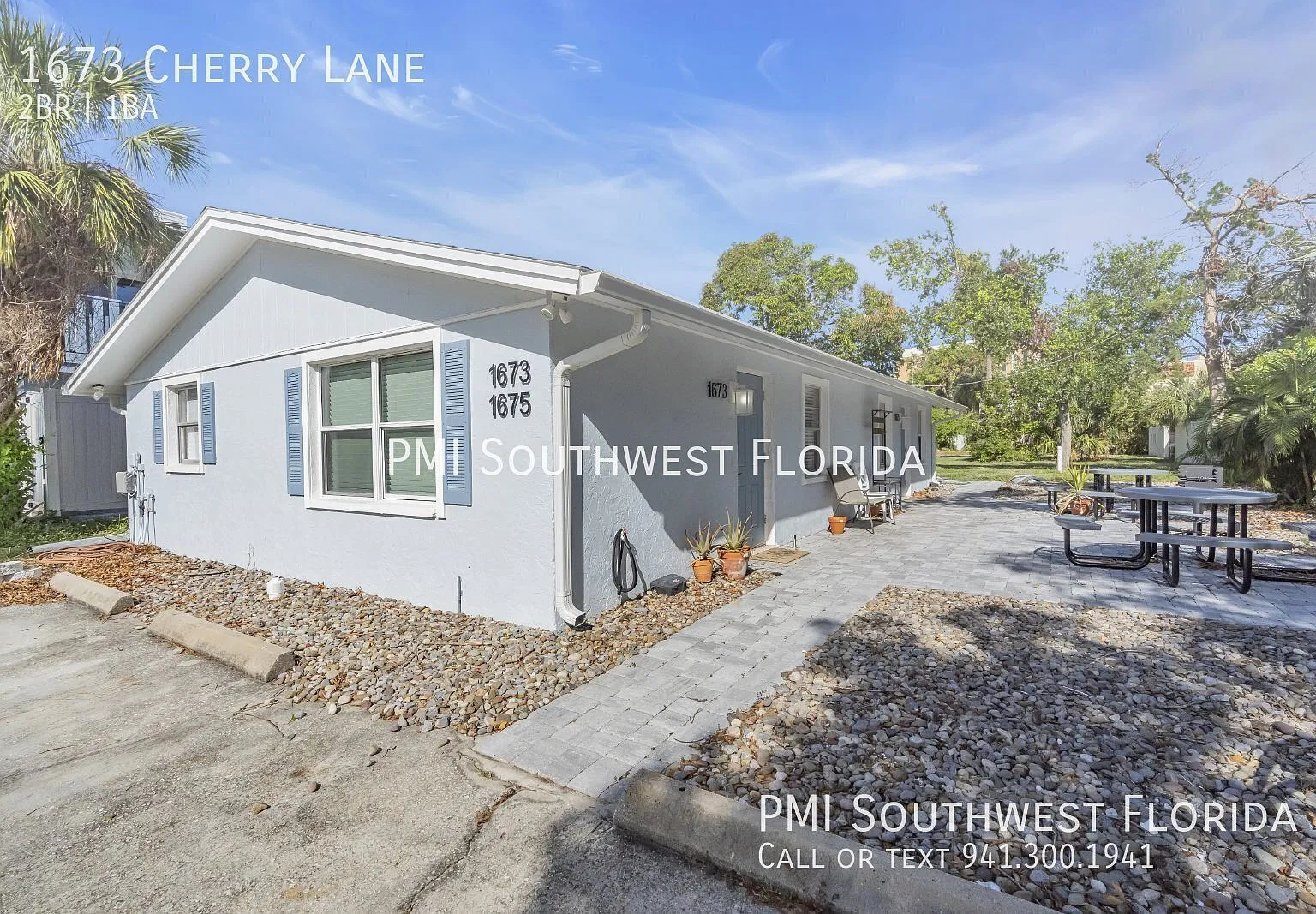 Partially Furnished 2BR/1BA Apartment | Walk to Downtown Sarasota — Photo 1