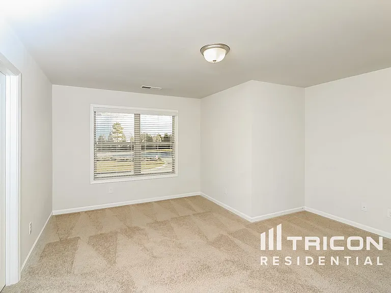 Tricon Macland Township — Photo 83