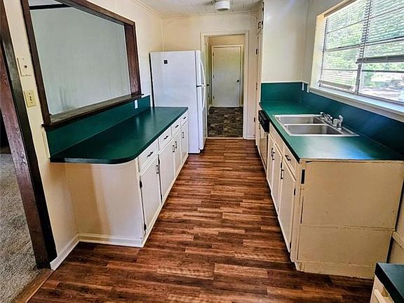 2nd image of 133 Hope Dr