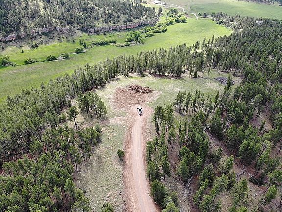 2nd image of 1238 Beaver Creek Rd