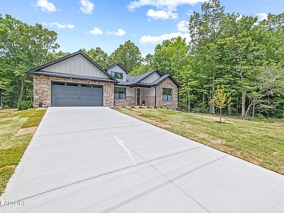 4th image of 111 Tavistock Ln Lot 17