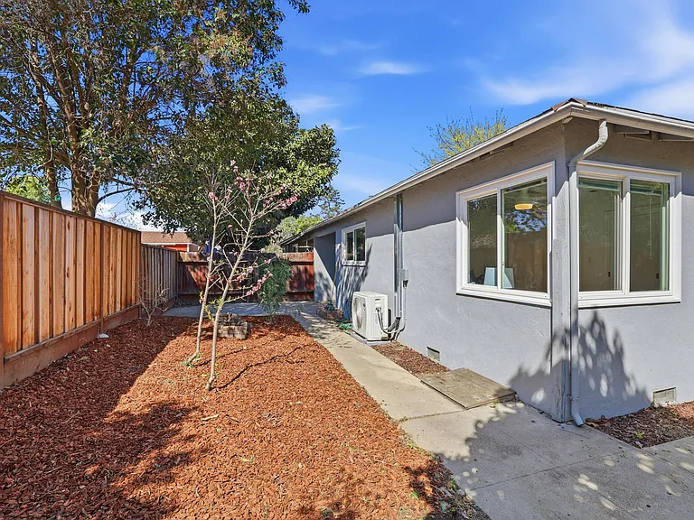 113 Nancy Ct — Photo 17