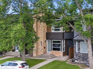 2027 N 42nd Ave SW, Calgary, AB T2T 2M8