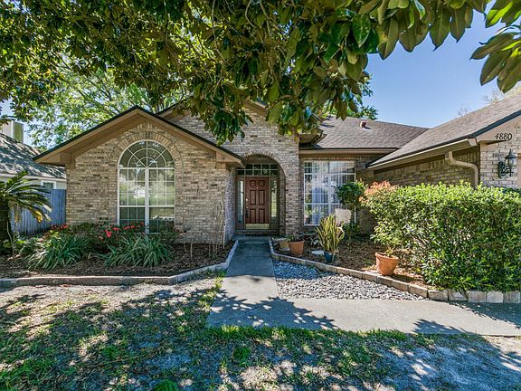 2nd image of 4880 Trevi Dr