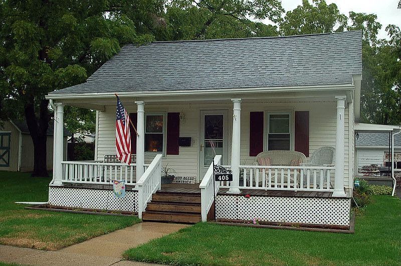 2nd image of 405 E Oliver St