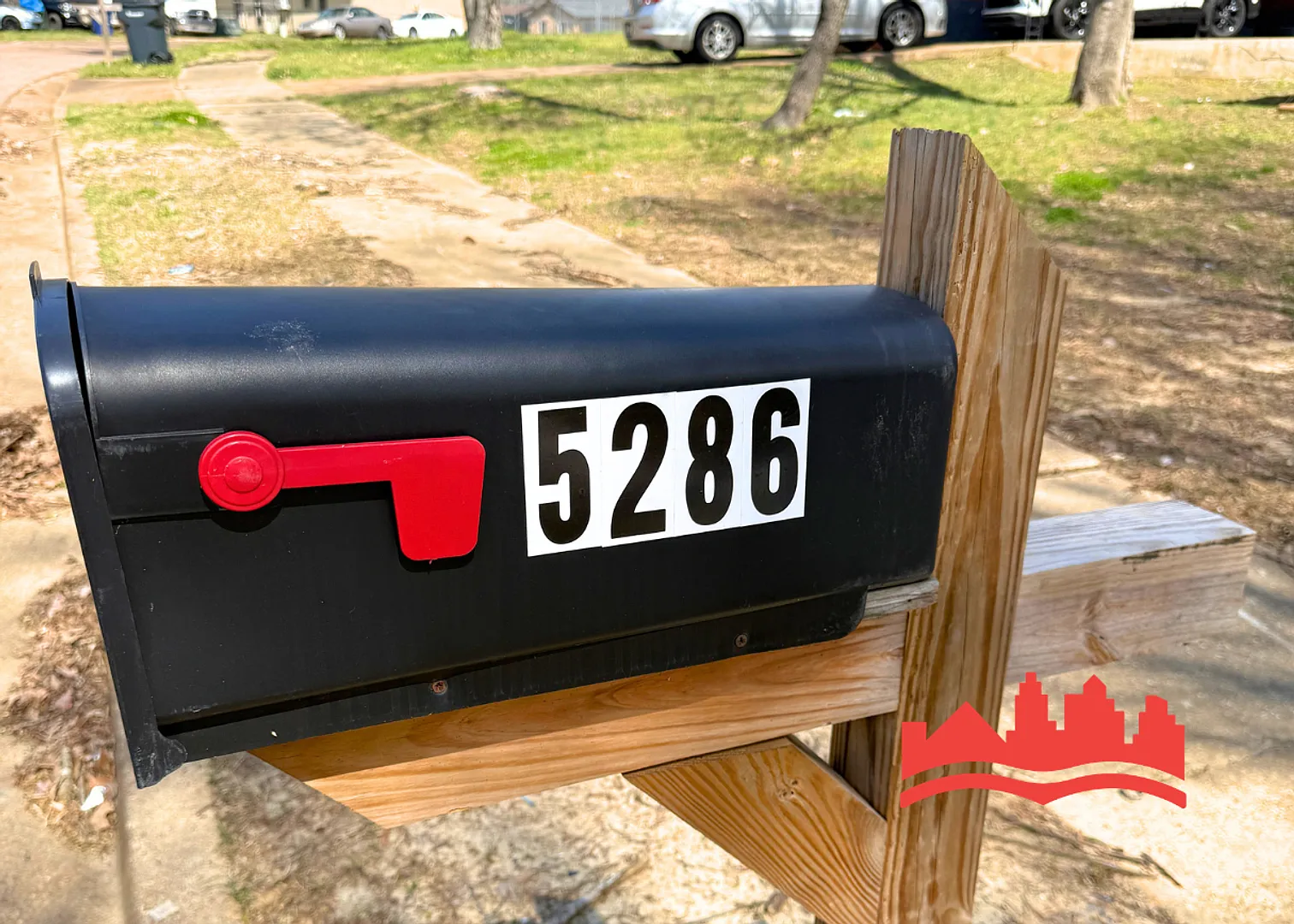 One Month Free! Welcome To 5286 Broken Oak Drive! — Photo 2