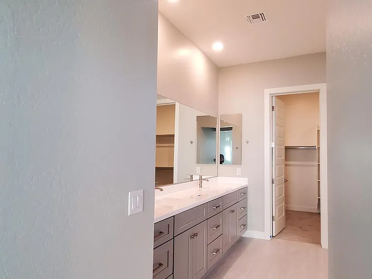 241 E Azalea Dr — Photo 14