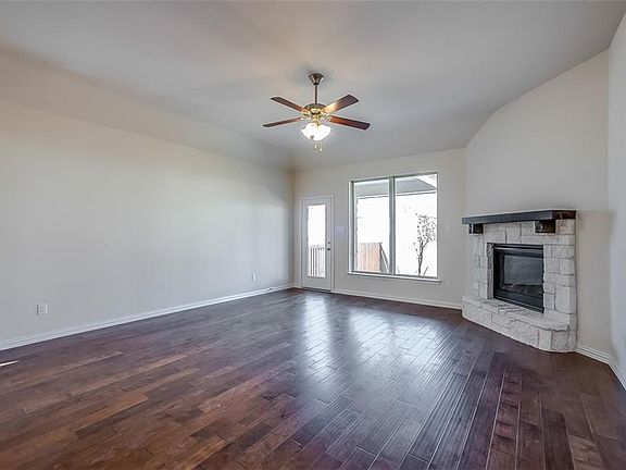 5th image of 11416 Morrow Ln