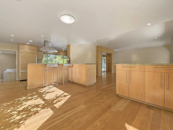 3rd image of 361 Fletcher Dr