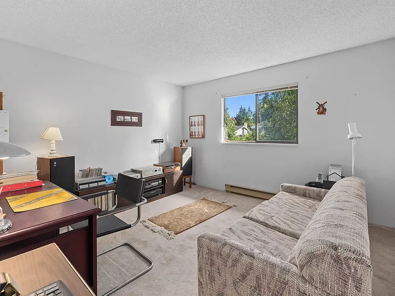 43XX Bonavista Dr — Photo 3