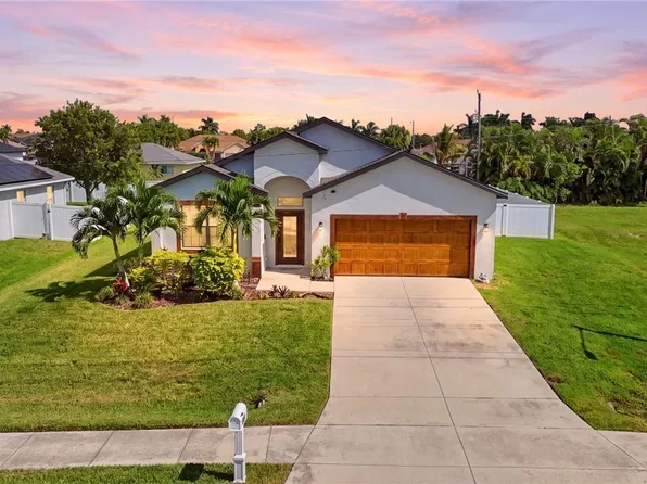 3929 Agualinda Blvd, Cape Coral, FL 33914