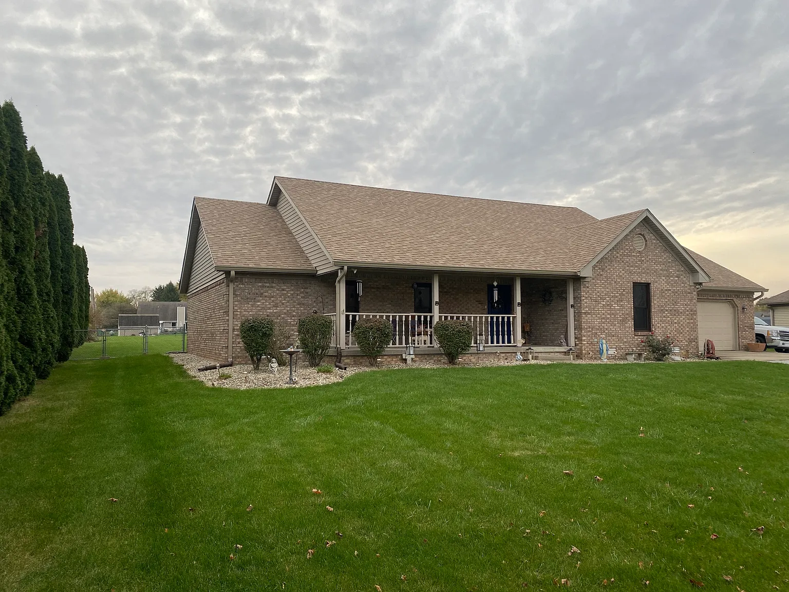 9565 N Louann Dr photo 1