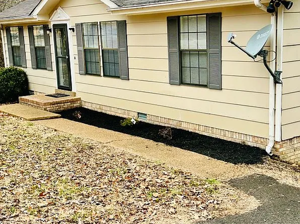 1211 Winding Way, White House, TN 37188