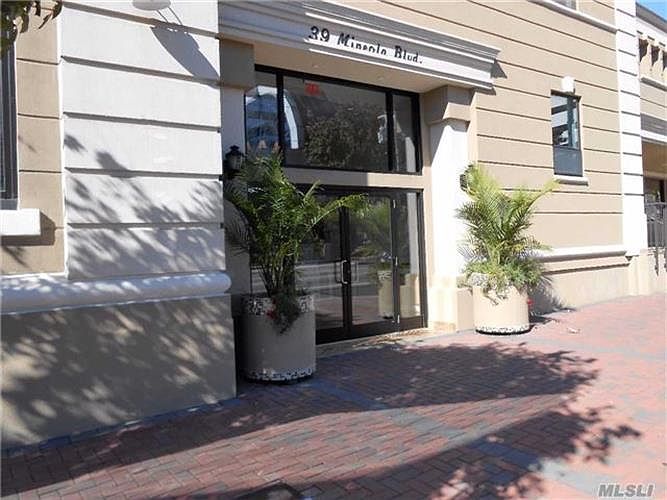 1st image of 39 Mineola Blvd Ste 2D