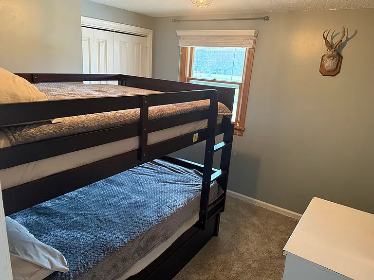5818 N Fortville Pike — Photo 16