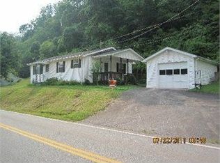 6790 Charleston Rd, Walton, WV 25286
