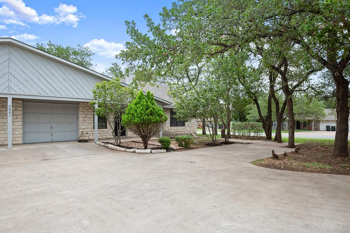 Building Photo - 3801 Foust Trl #B