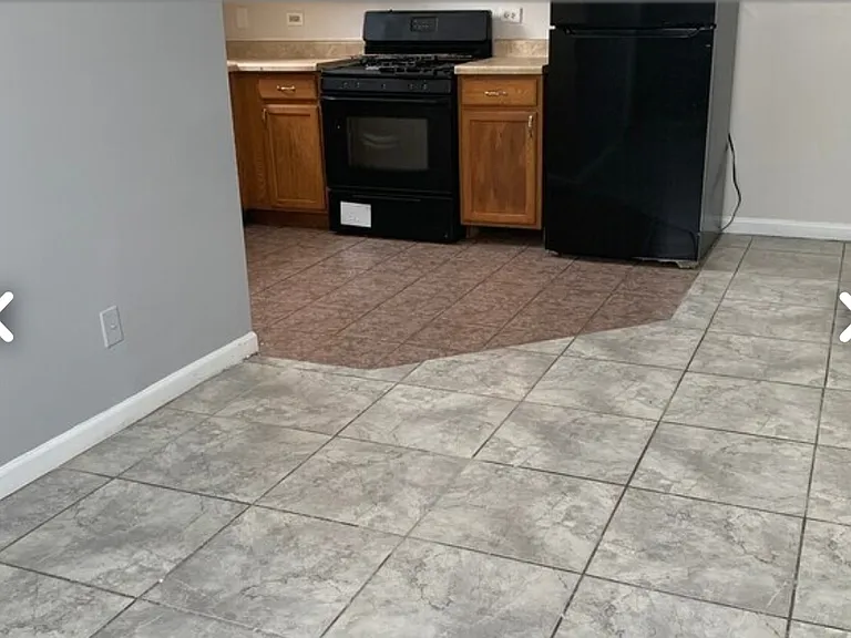 7456 S Stewart Ave #3 — Photo 5