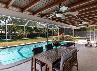 8350 SW 161st St, Palmetto Bay, FL 33157