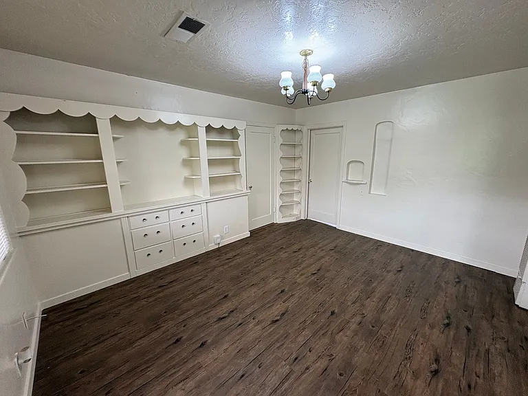 309 W Noble Ave — Photo 9