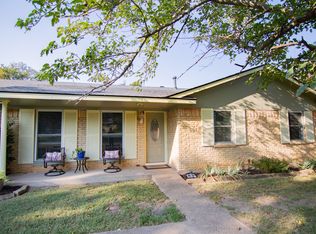210 Lovers Ln, Malakoff, TX 75148