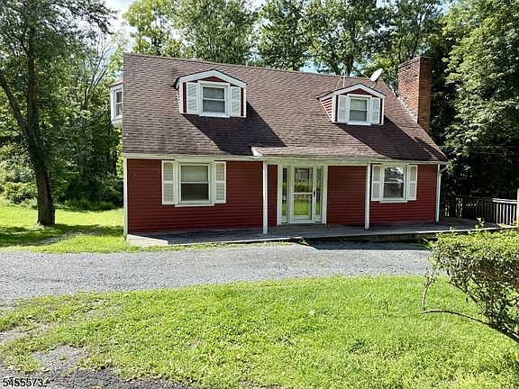 2nd image of 12 Shady Ln