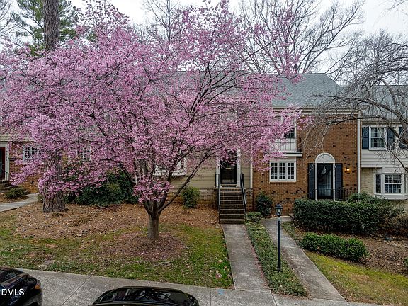 2nd image of 3055 Wycliff Rd