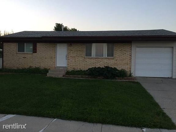 3rd image of 1532 W Marty Cir