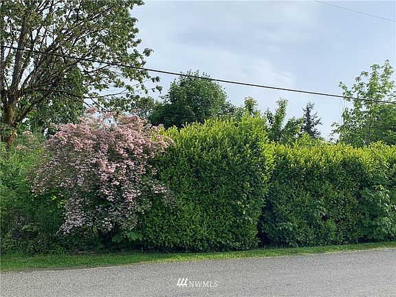 5th image of 1329 Dickinson Avenue