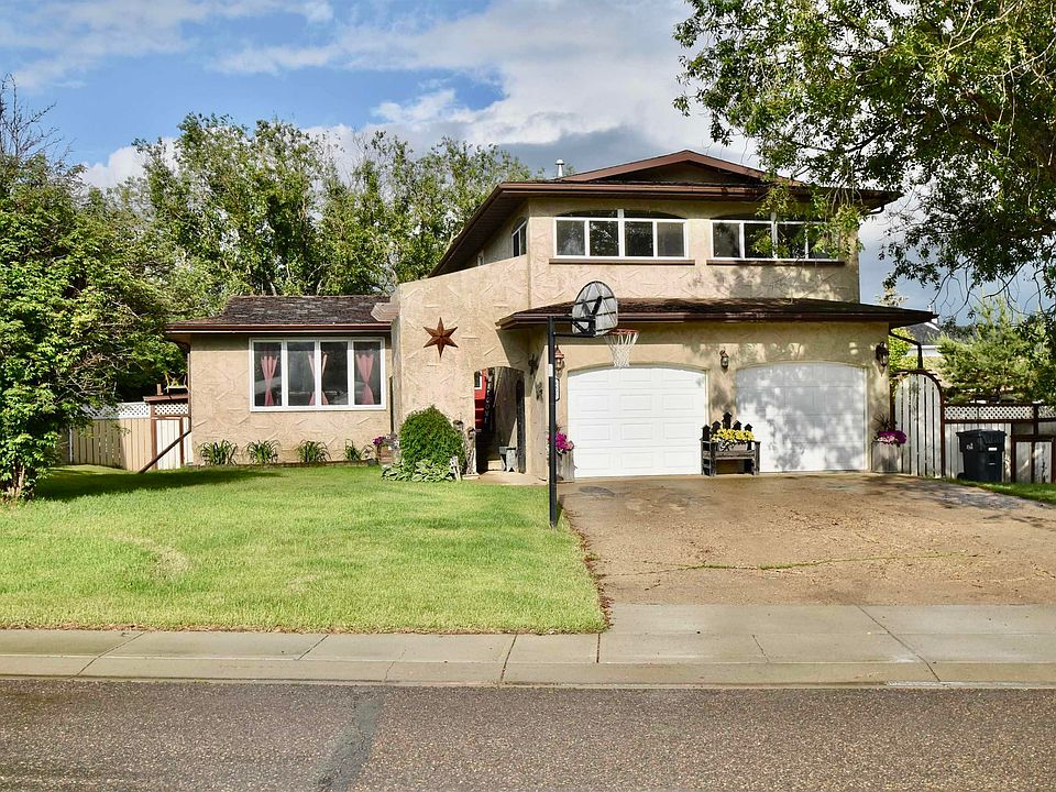 1st image of 4405 46a St