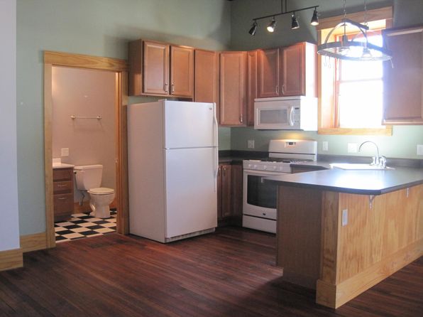 208 W Main St #3