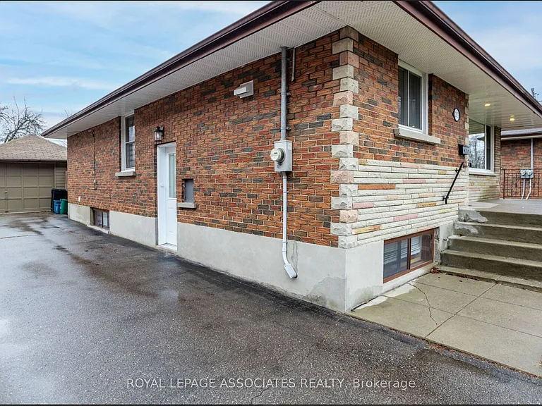203 Cromwell Ave #MAIN — Photo 29