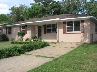 5027 Paden Dr NW, Huntsville, AL 35810