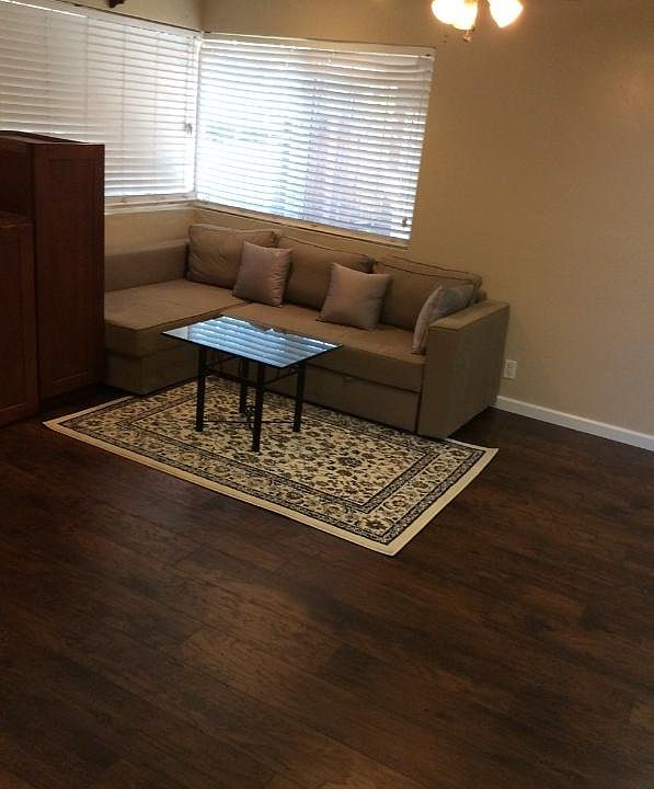 1st image of 2076 Oakwood Dr #2