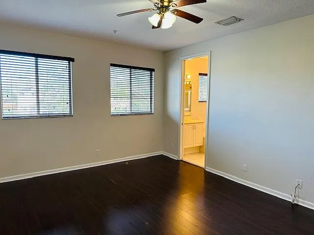 4390 Berkshire Wharf Dr — Photo 15