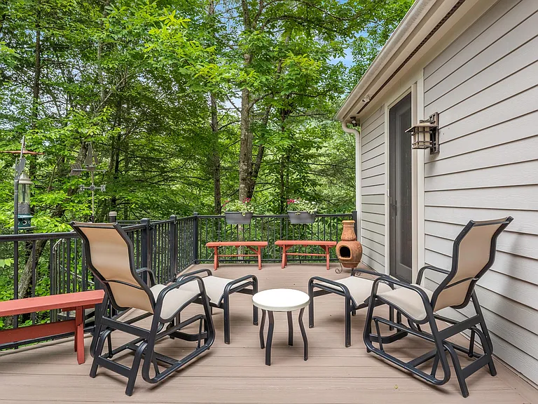 2095 Buffalo Creek Rd — Photo 5