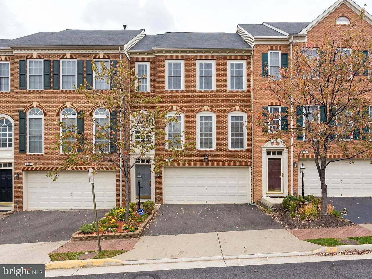 8077 Samuel Wallis St photo 1