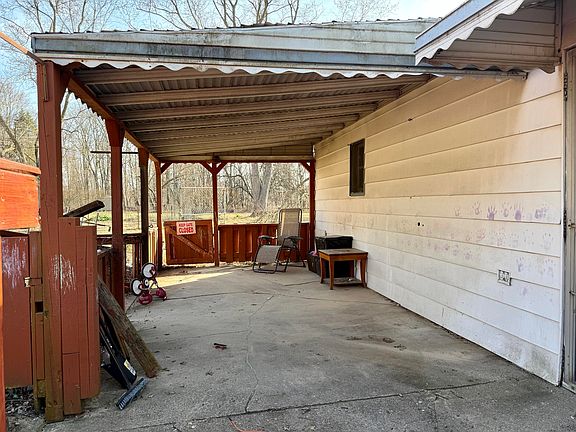 4th image of 1001 Ferley St