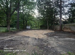 96 Ellis St, Shelby, MI 49455