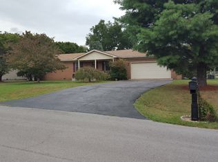 224 Whitecotton Dr, Bowling Green, KY 42103