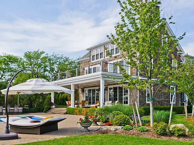 6000 sq ft. Nantucket Beauty