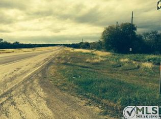 105 County Road 4545, Hondo, TX 78861