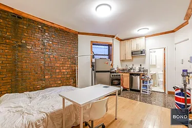 Rented by Bond New York