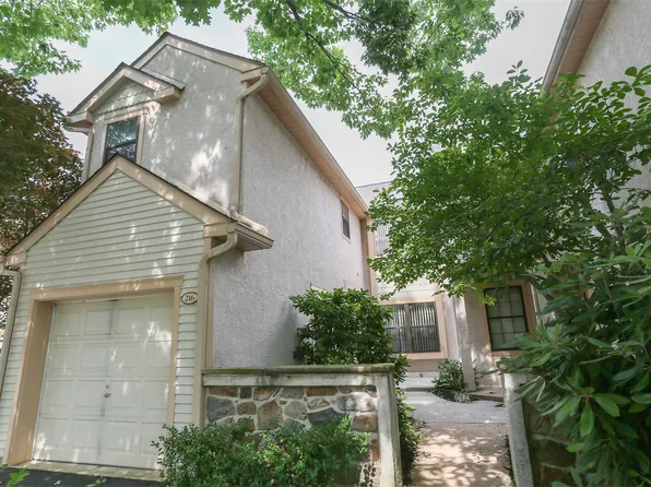 216 Mansion House Dr, West Chester, PA 19382
